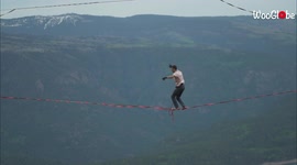 'Freestyle Slackliner Nails Death-Defying, Never-Done-Before Stunt'