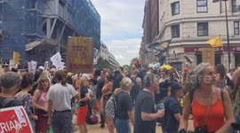 Major anti-lockdown march from Hyde Park down Oxford Street in London