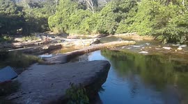 Quebrada Sapani , ubicada en la Selva del Perú