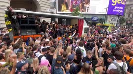 Thousands swarned London’s Piccadilly Circus in dancing protest
