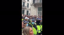 20,000 ravers / protesters rave on the streets of London no problems with the police