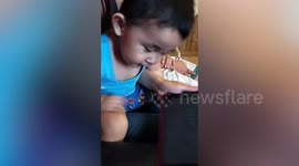 Smart Filipino toddler learned how to read words and numbers at two-years-old