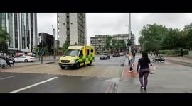 Emergency response arrives at Elephant and Castle fire