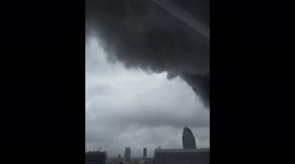UK: Fire At Elephant And Castle Station Sends Massive Plumes Of Smoke Into London Sky