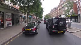 RJ67LKP off the road again, but used to text while crawling on Kensington High Street