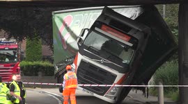 LGV low bridge strike forces road closure and trains to stop running in Nottinghamshire