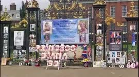 Tributes placed at Kensington Palace on day Princess Diana would have turned 60