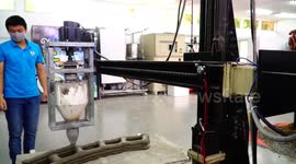 3D printer with concrete materials made by Vietnamese students