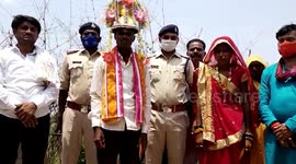 Cop stands in for bride's deceased father at wedding in central India