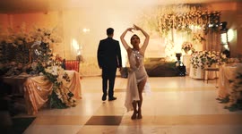 Groom shows off K-pop dancing skills with bride during wedding