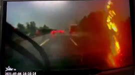 Car breaks down on highway after being struck by lightning in eastern China