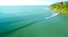 'The Ideal Surfing Spot Doesn't Exis... Hello, Noosa! '