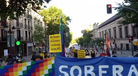 Manifestacion soberania y dignidad por los pueblos latinoamericanos celebrada en Madrid, España