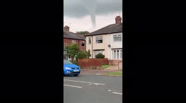 UK: Possible Tornado Spotted In Darlington, Northern England 2
