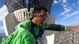 Daredevil records as he leaps off huge 800 feet tower in Las Vegas
