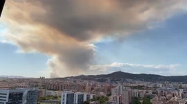 Smoke from Spain's wildfire in Baix Llobregat covers Barcelona’s sky