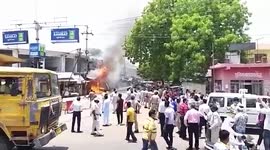 Massive fire guts several shops in central India