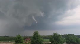 Canada: Tornado Spotted Forming In Southern Ontario