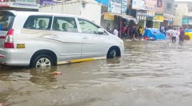 Global climate chaos: Mumbai streets flooded after heavy monsoon downpour