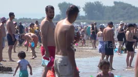 Thousands flock to Weston-super-Mare day before Covid restrictions eased