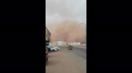 Saudi Arabia: Massive Sandstorm Hits Riyadh 2