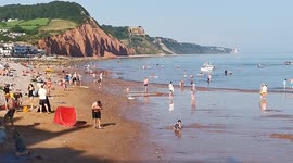 UK Met Office issues first-ever Extreme Heat Warning