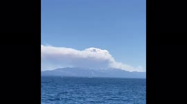 US: Smoke From Tamarack Fire Fills Skies Near Lake Tahoe In California 5