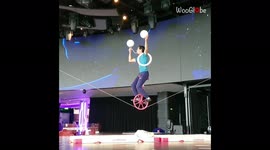 'Slackwire/Juggling Combo Goes Wrong | Cirque du Soleil Fails'