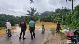 River bursts its banks after heavy rain causing floods in southern Thailand