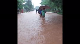 Torrential rain causes severe flooding in Maharashtra, India