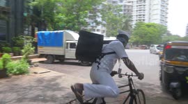 India's pandemic-hit lunchbox men battle food delivery start-ups in Mumbai