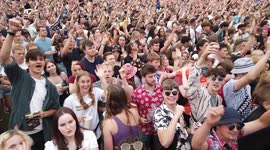 Thousands join Tramlines in Sheffield, Europe's biggest festival since pandemic began, without social distancing or mask wearing