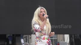Doctors should hang, anti-vaxxer tells London rally