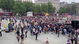 UK: Anti-Vaccine Protesters Gather For “Worldwide Rally For Freedom” In Central London