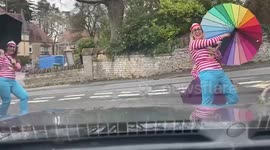 UK cancer nurse overwhelmed after cheerleading pals wave her off to EVERY chemo session