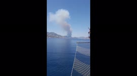 Forest fires near Turkish Marmaris: tourists pack their things and leave