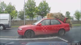 Irish farmer finds ingenious way to carry hay