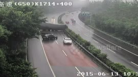 Wet highway causes a series of crashes in China
