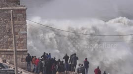 Nazaré - Big Waves - Raw Footage - Praia do Norte - 2014-02.02