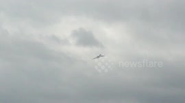 Vulcan XH558 flys past XM607