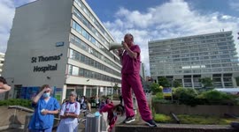 Ontensive care doctor makes a speech outside St Thomas Hospital