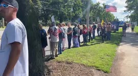 New Yorkers protest coronavirus vaccine mandate