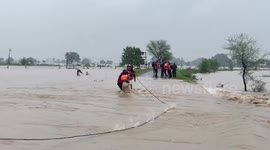 Locals stranded in flood-stricken areas rescued by officials in central India