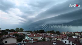 'Ethereal Shelf Cloud Forces Italian Skies into Darkness *Intense*'