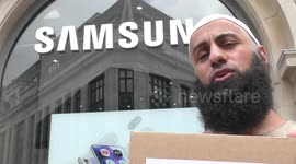 Protestors Anti-South Korea - Samsung sponsor Beijing2022 Olympic