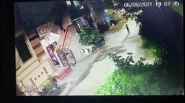 Terrifying moment car speeds down street in India narrowly missing kids