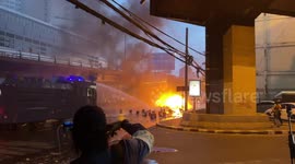 Thai police fire rubber bullets at rebels in Bangkok