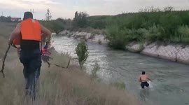 Police officer rescues man swept away by river in China