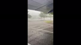 Severe thunderstorm causes flash flooding in Oklahoma City, USA