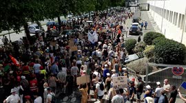 Thousands march in Nantes, France to denounce health pass measures against Covid-19